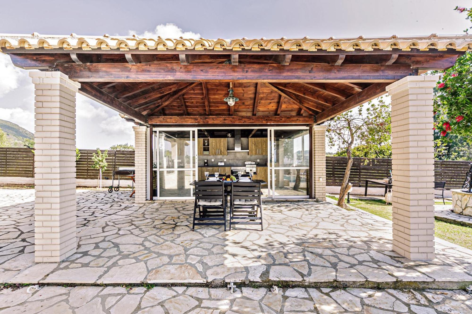 Skidi Beach house Ágios Matthaíos Exterior foto