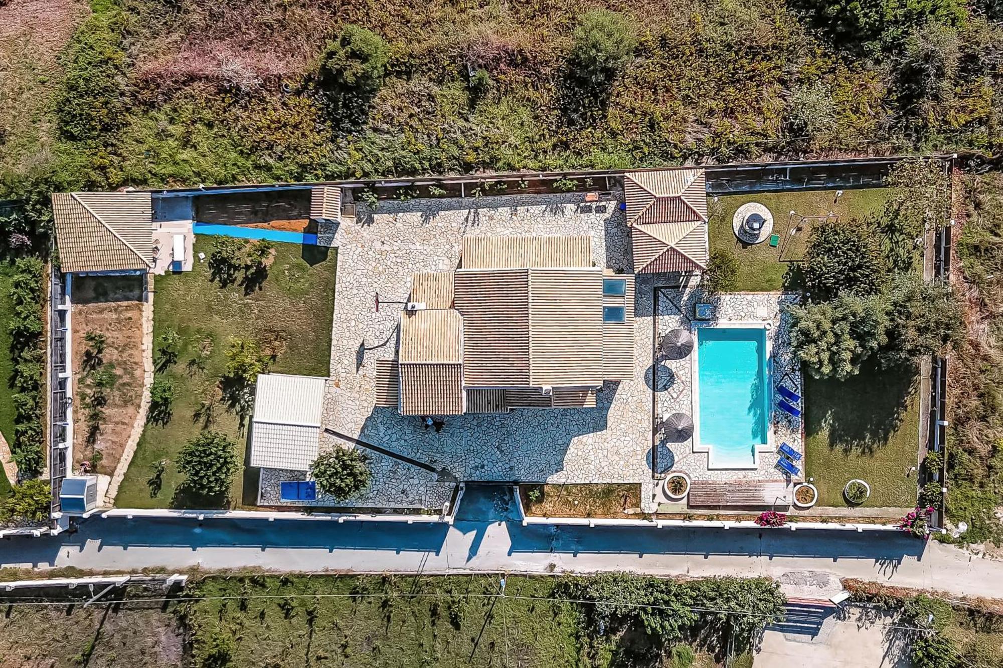 Skidi Beach house Ágios Matthaíos Exterior foto